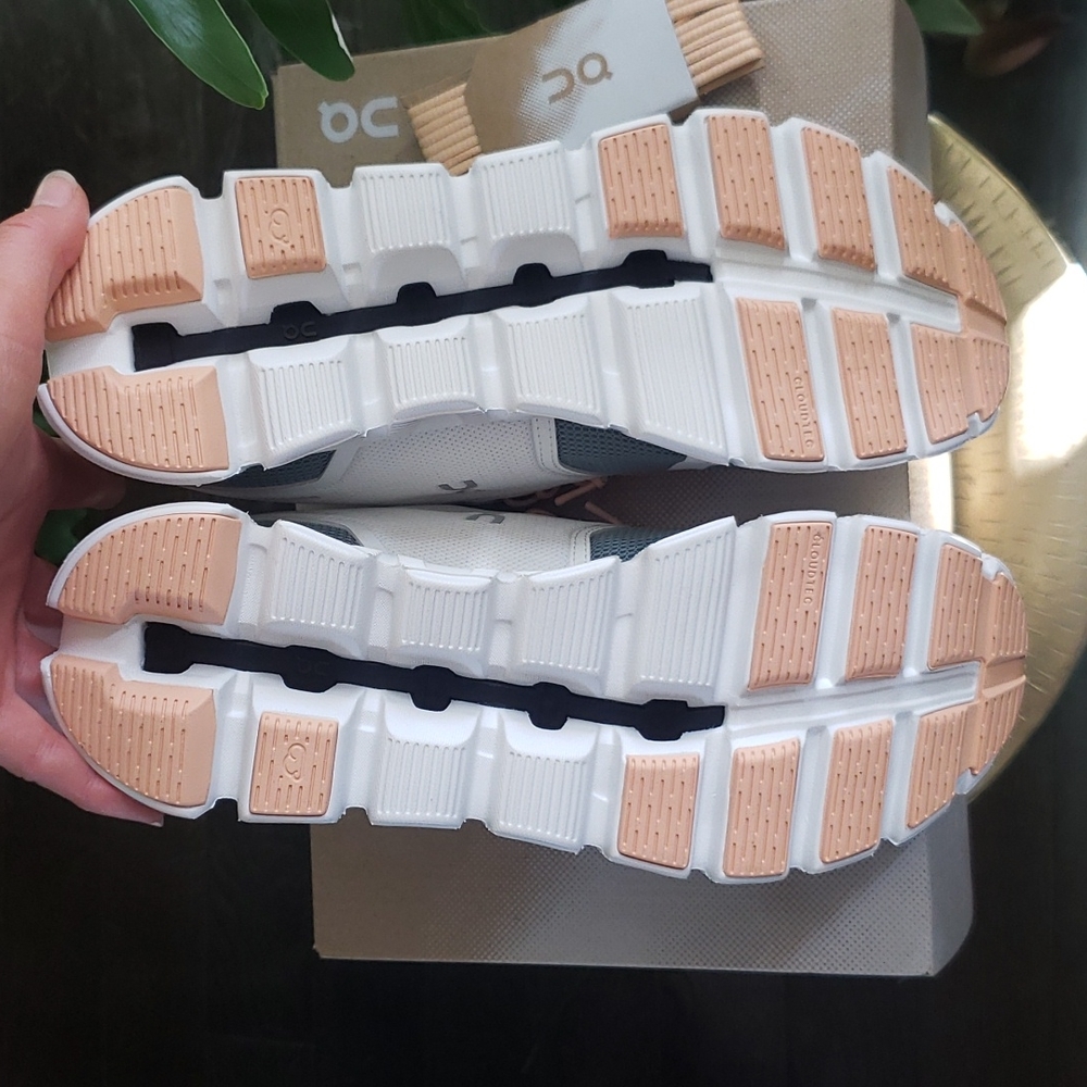 On Running Cloud 5 Push Sneakers - Picture 9 of 11